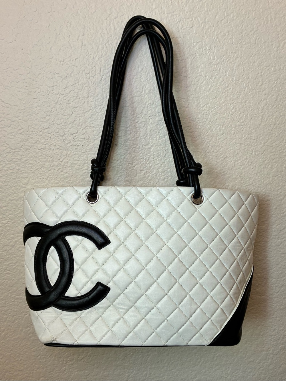 CHANEL White Quilted Tote with Black CC Logo and Trim